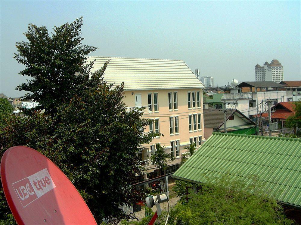 Hotel The Britannia Chiang Mai Zewnętrze zdjęcie