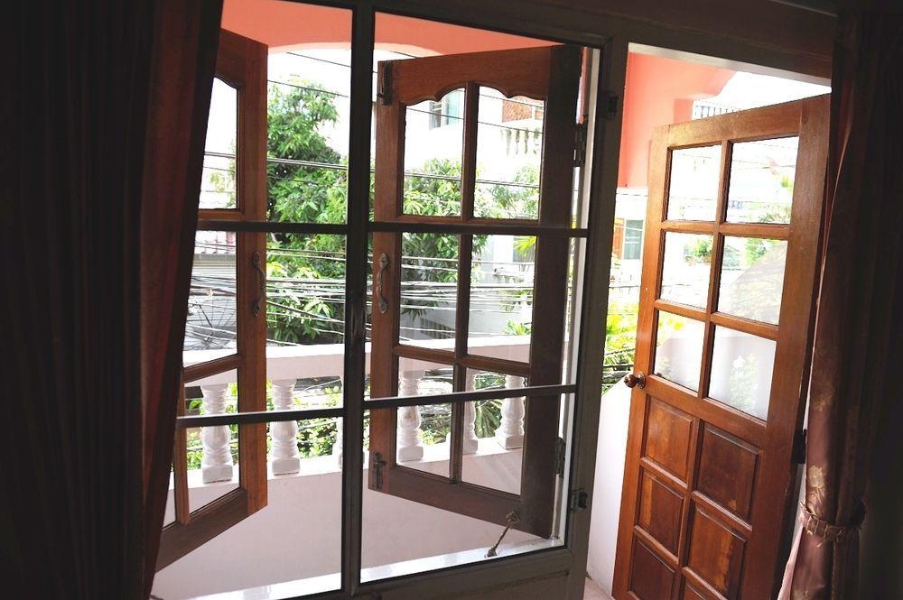 Hotel The Britannia Chiang Mai Zewnętrze zdjęcie