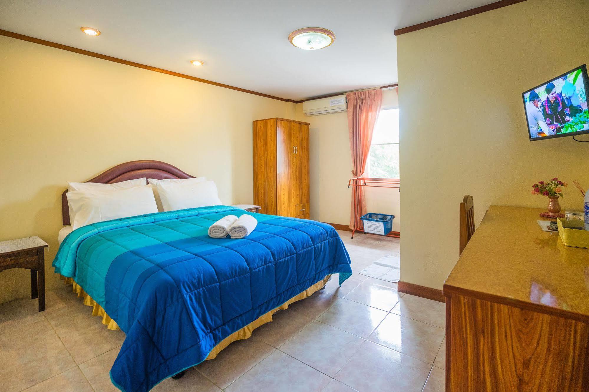 Hotel The Britannia Chiang Mai Zewnętrze zdjęcie